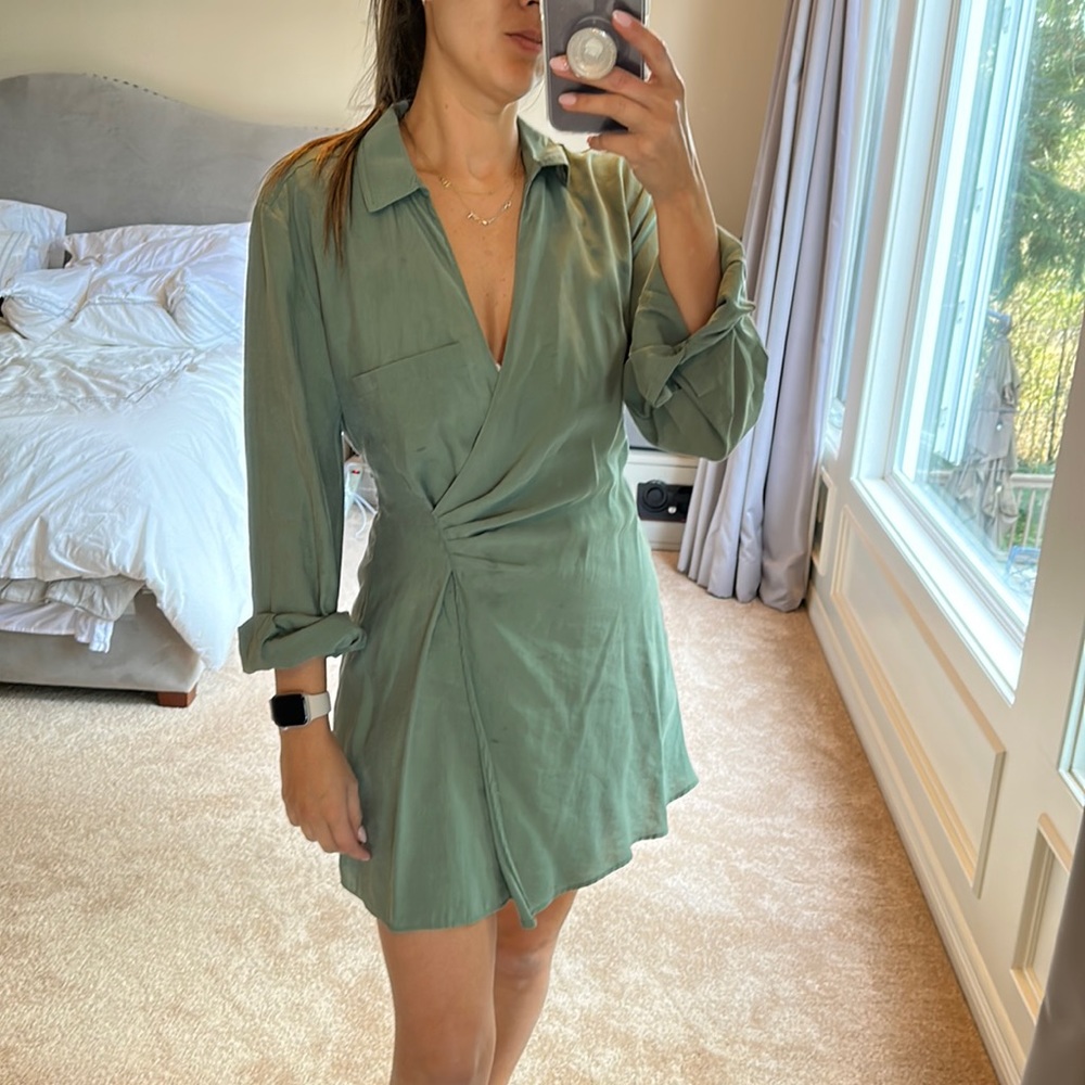 Green dress 👗 like new